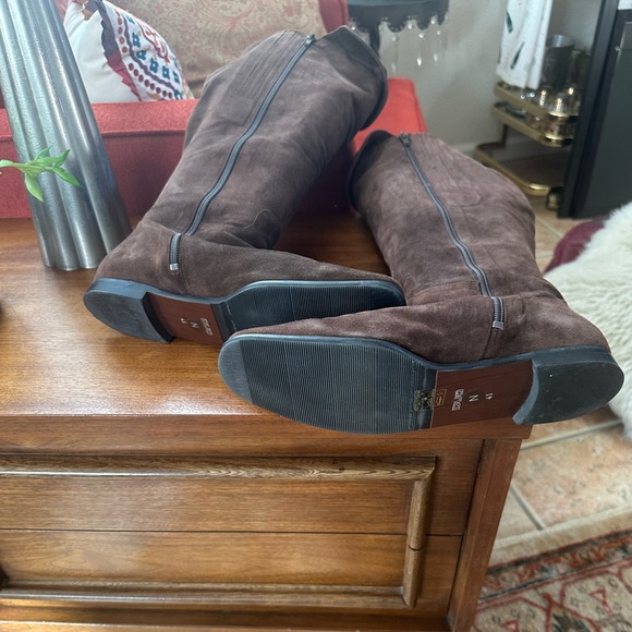 Duo Ted&Muffy Suede Wide Calf boots NWOT - Picture 7 of 8